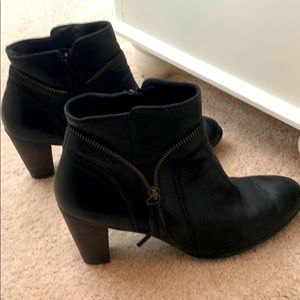 Paul Green Booties Size 9